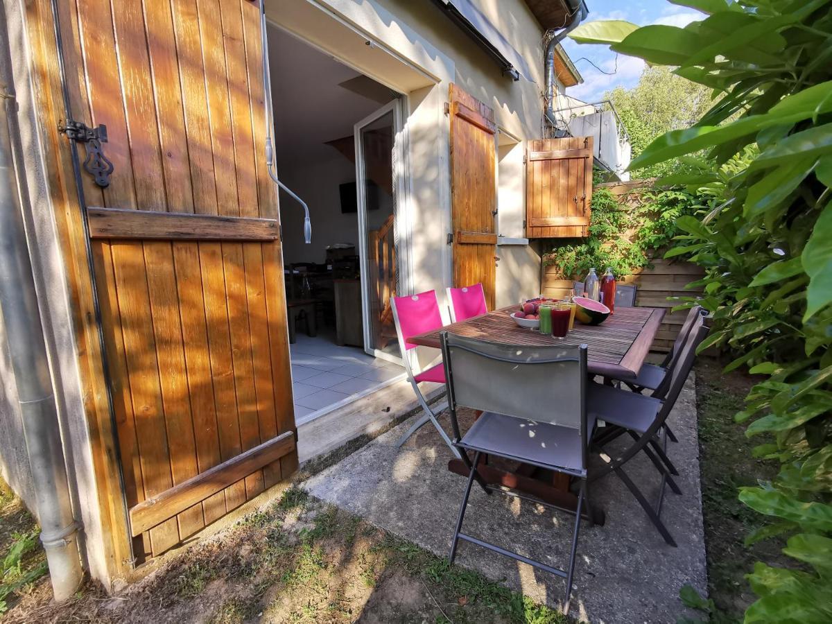 Au 11 T3 Duplex, Village Vacances, Piscines, Parking Сен-Женье-д'Оль Экстерьер фото