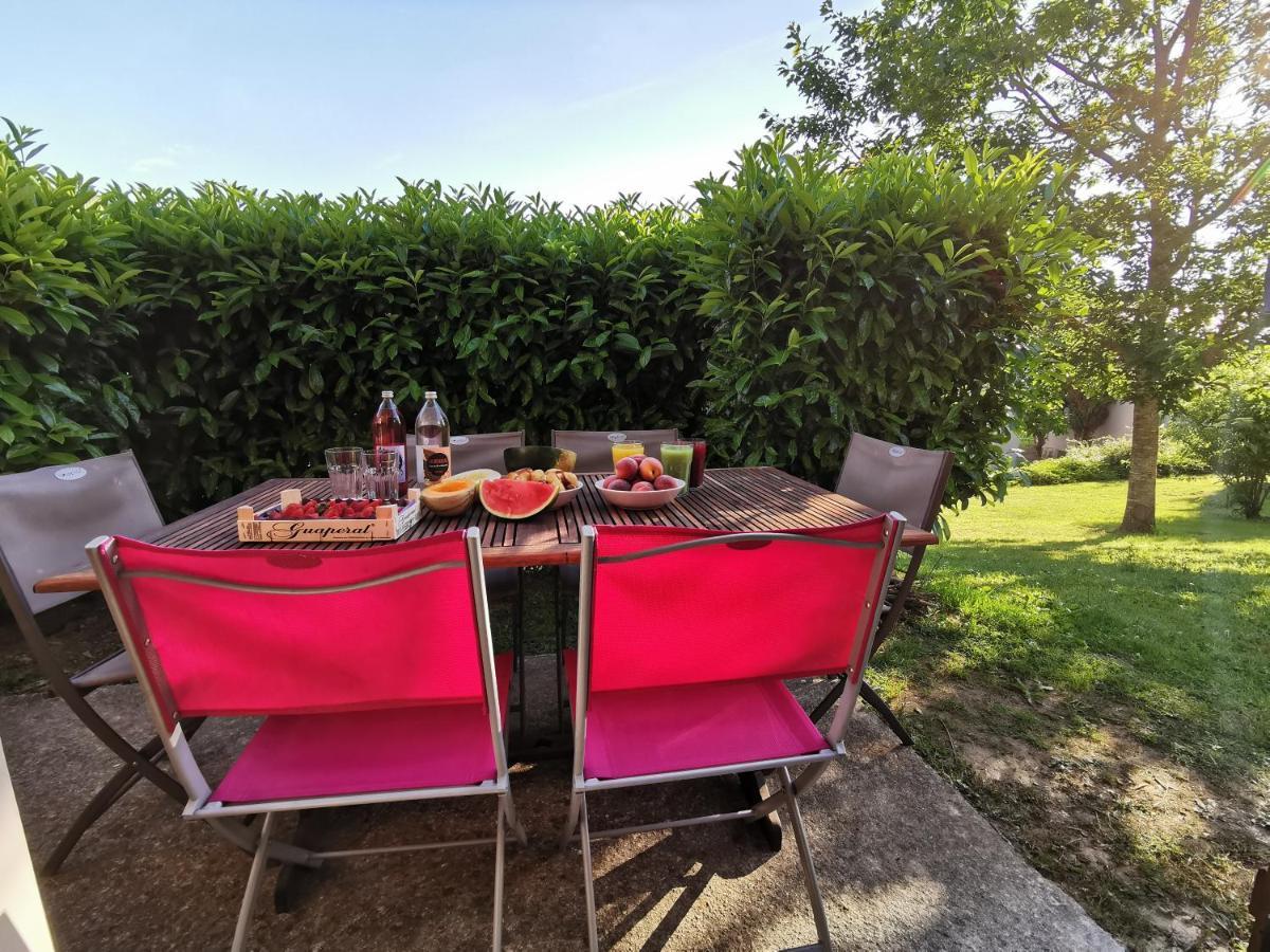 Au 11 T3 Duplex, Village Vacances, Piscines, Parking Сен-Женье-д'Оль Экстерьер фото